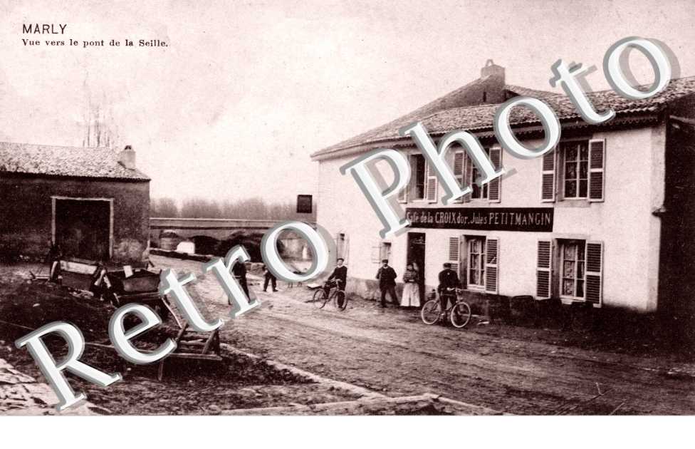 - vue vers le pont de la Seille (cafe de la croix d'or Jules Petitmangin)