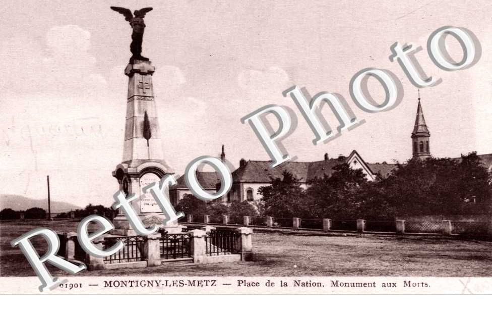 Place de la Nation, Monument aux Morts
