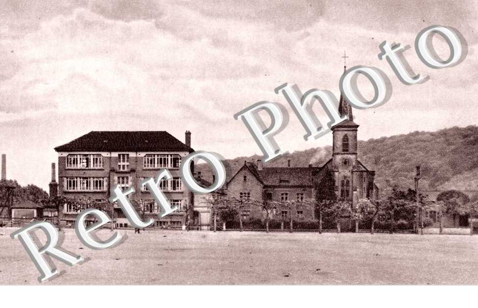 nouvelle ecole et temple