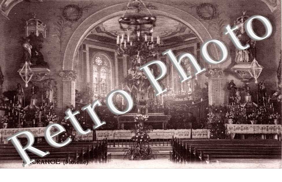 Interieur de l'eglise