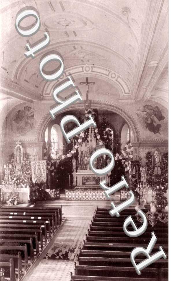 Interieur de l'eglise