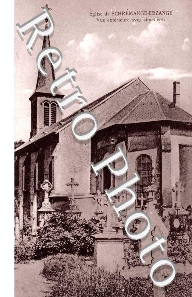Schremange Erzange  vue exterieure de l'eglise avec cimetiere