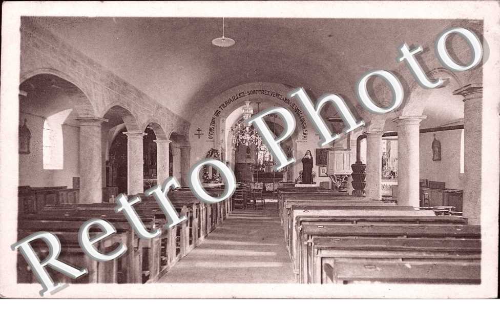 interieur de l'eglise