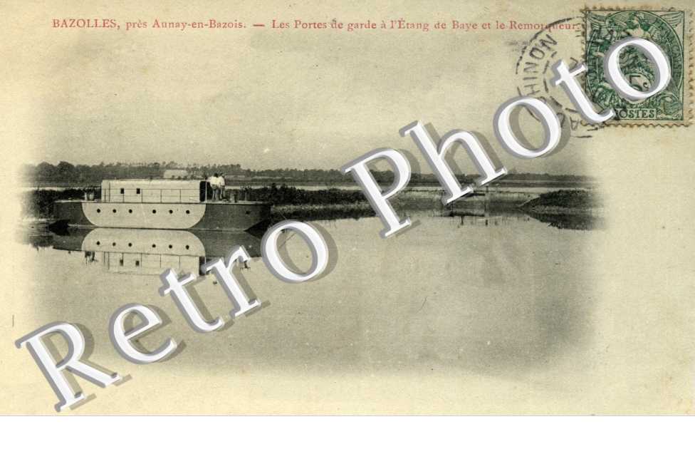 les portes de garde a l'etang de Baye et le remorqueur