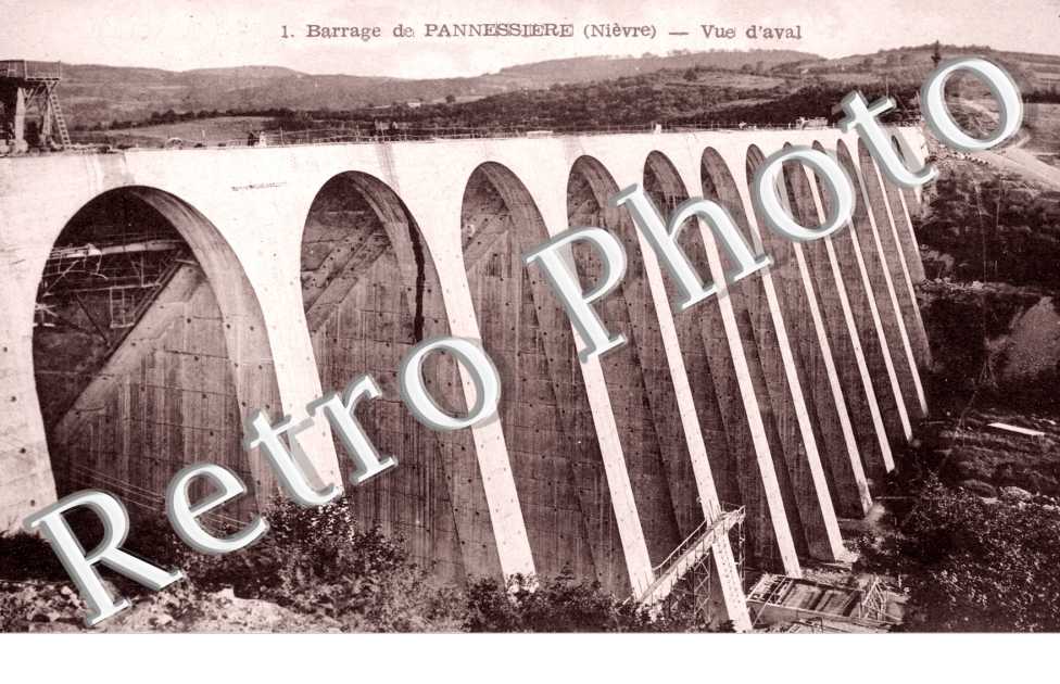 barrage de Pannessiere, vue d'aval