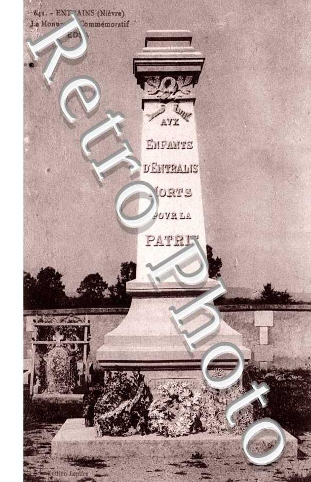 le monument commemoratif