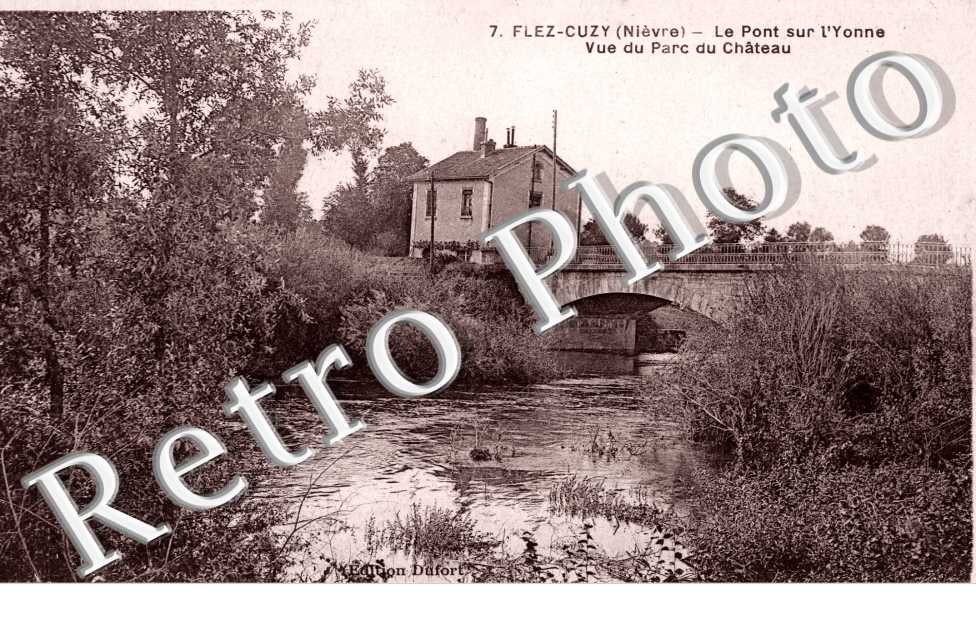 Pont sur Yonne et Vue du Parc du Chateau