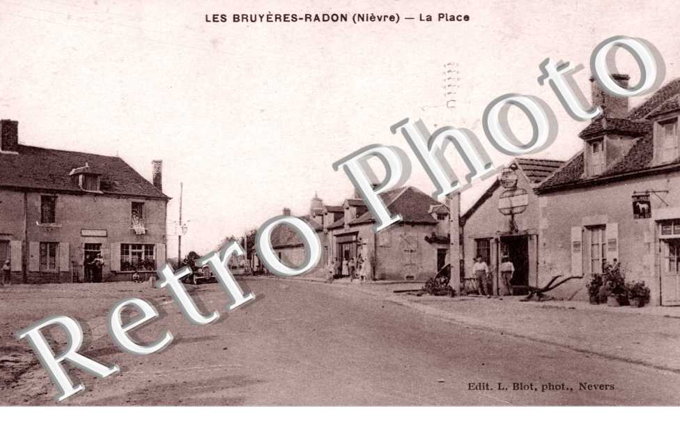 les Bruyeres-Radon, la place