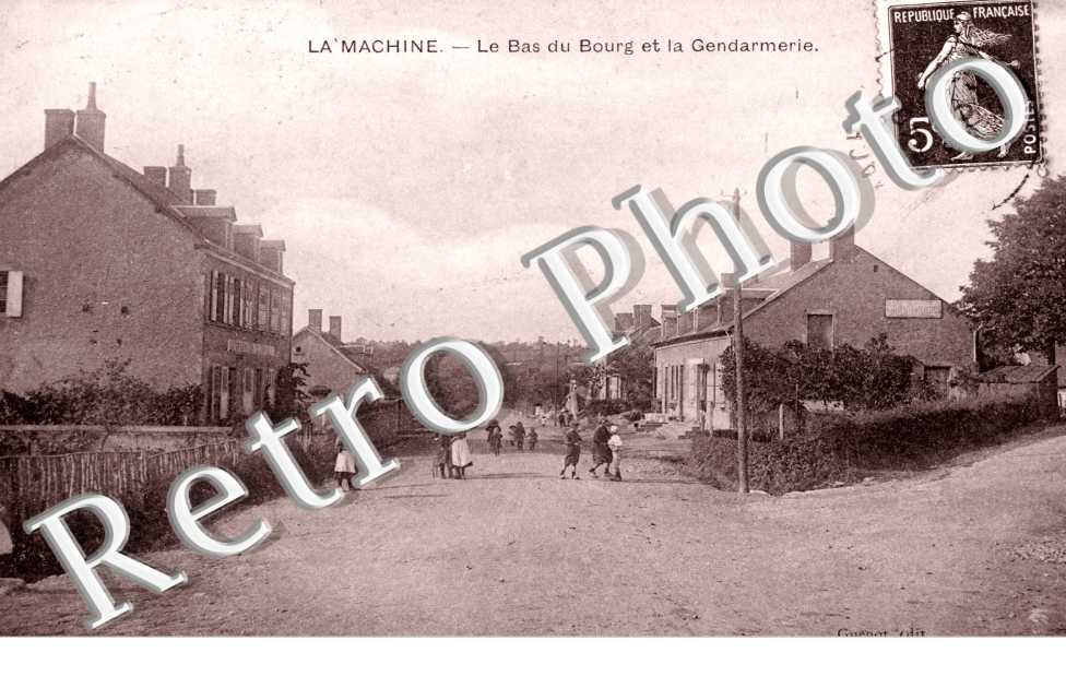 le bas du bourg et la gendarmerie