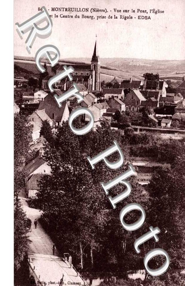 vue sur le pont l'eglise et centre du bourg