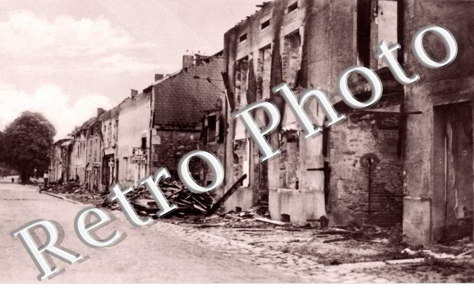 Grande Rue incendiee par les Allemands 25 juin 1944