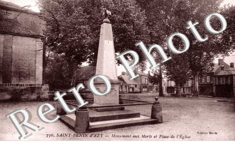 Monument aux morts et place de l'eglise