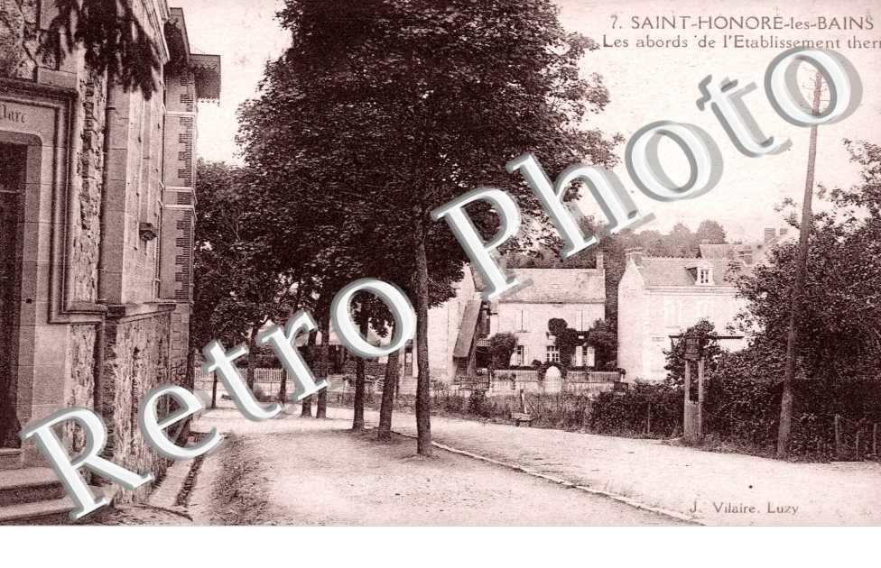 Les abords de l'etablissement thermal