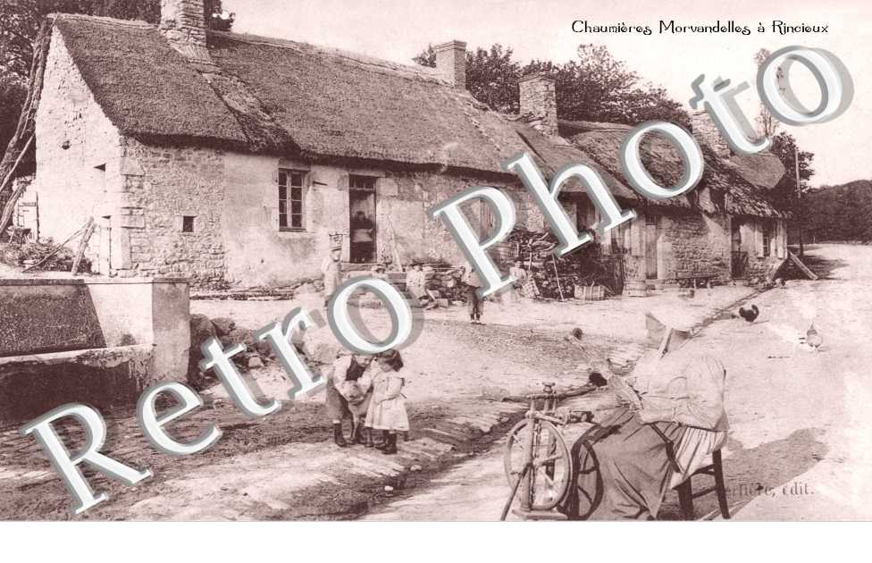 chaumiere morvandelles a Rincieux