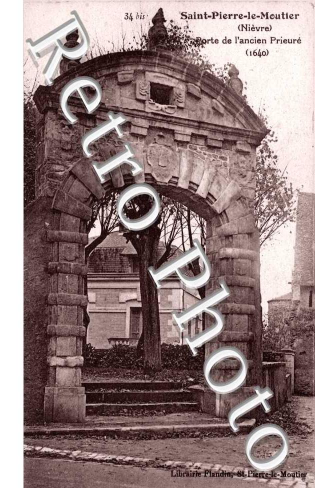 Porte de l'Ancien Prieuré