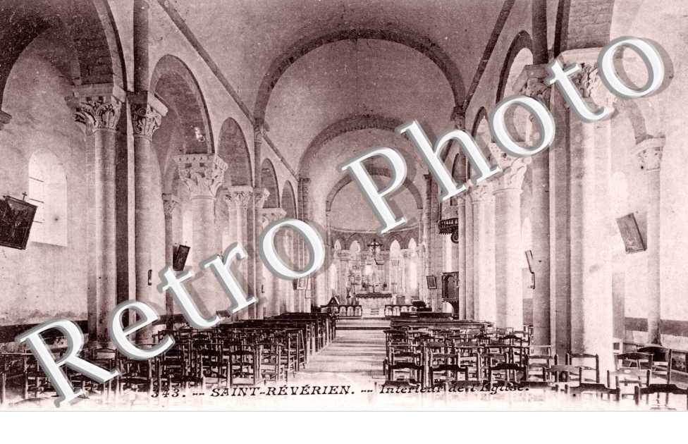 interieur de l'eglise