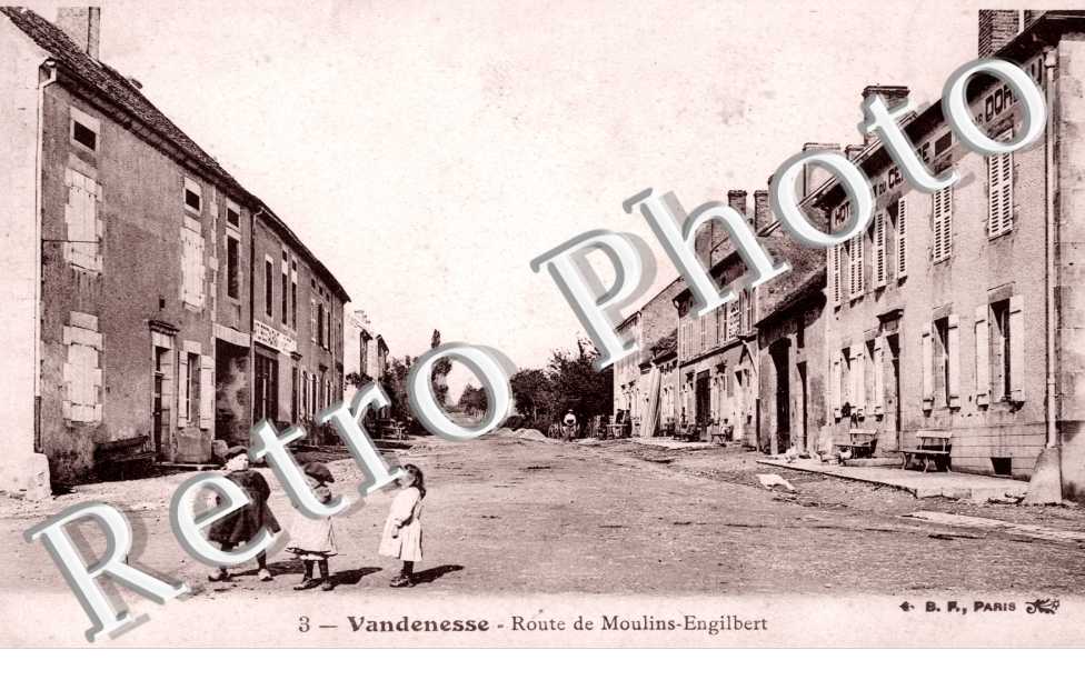 route de Moulins-Engilbert
