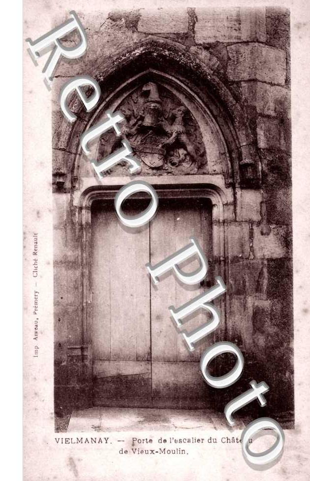 Porte de l'escalier du chateau