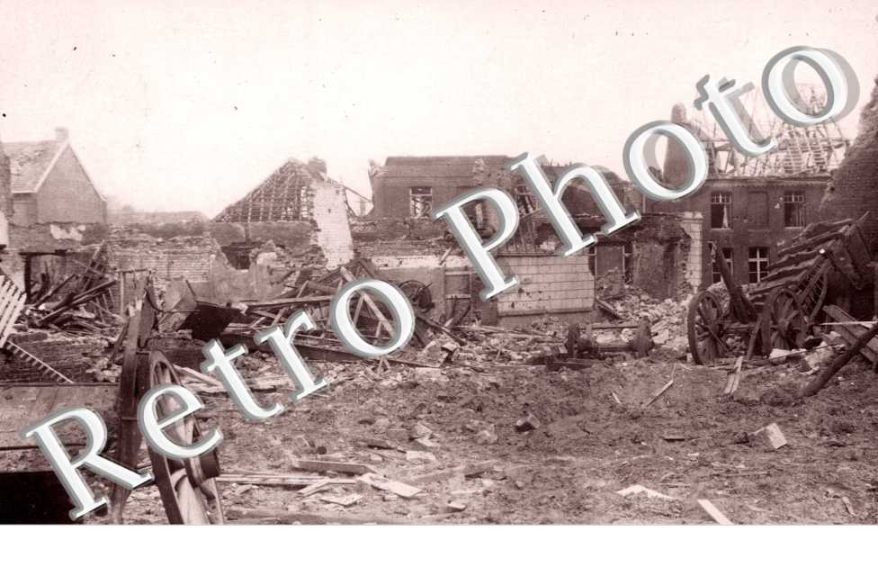 Maisons en ruines  1916