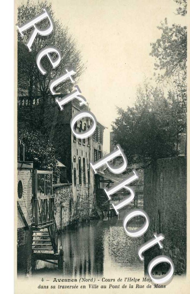 Cours de l'Helpe Majeure dans sa traversee en Ville au Pont de la Rue de Mons