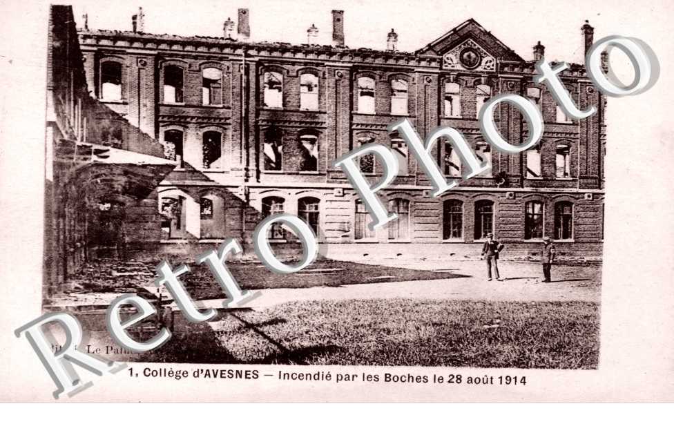 College incendie par les Boches le 28 aout 1914