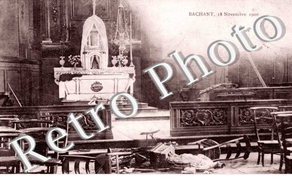 Interieur de l'eglise le 18 novembre 1906