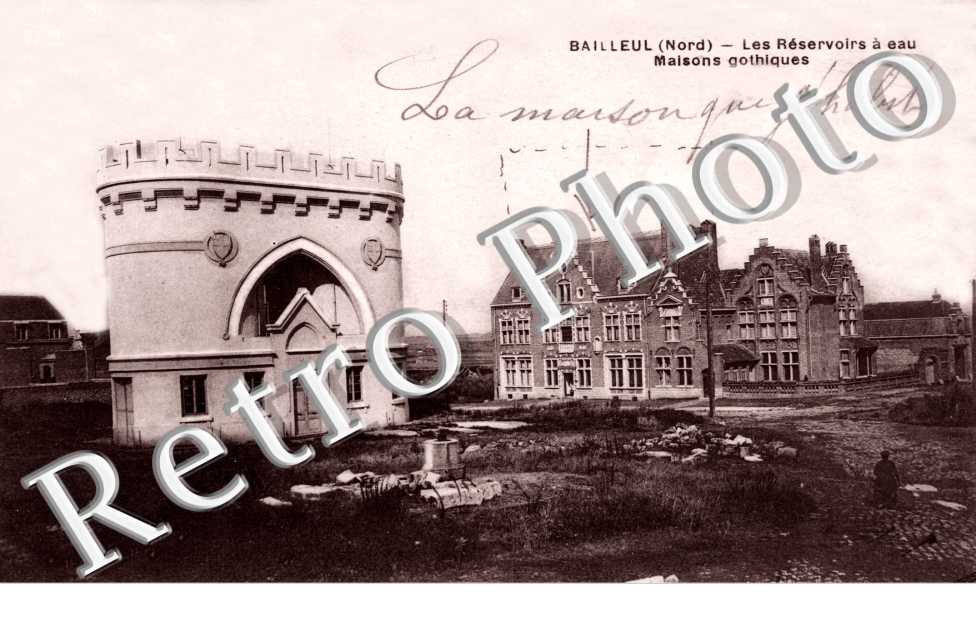 les Reservoirs a eau - maisons gothiques