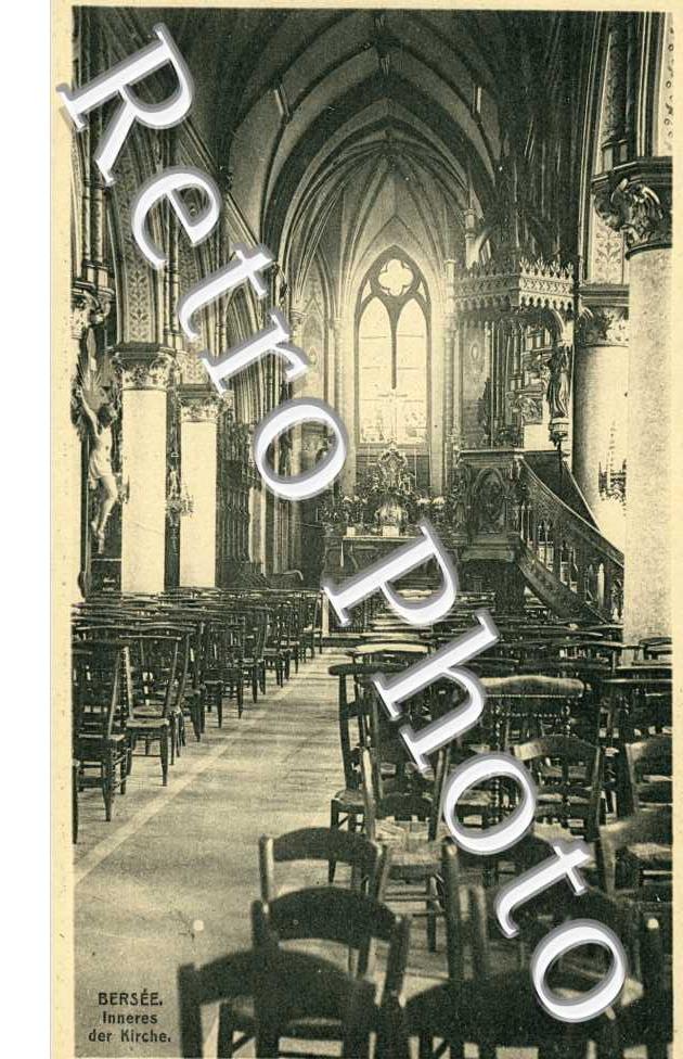 Interieur de l'eglise