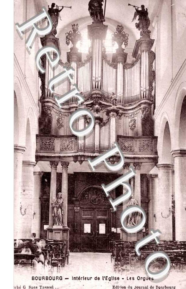 Intieur de l'Eglise - Les Orgues