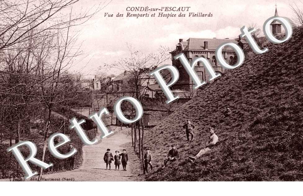 Vue des Remparts et Hospice de Vieillards