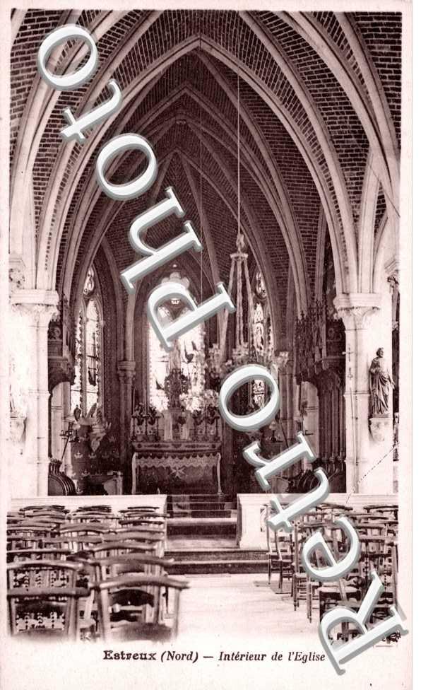 interieur de l'eglise