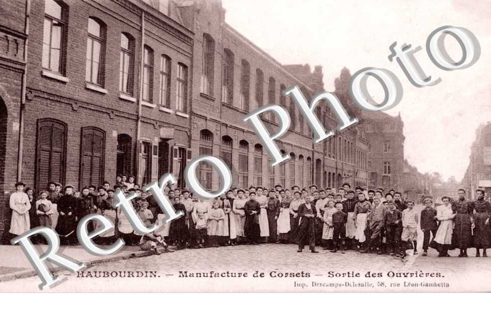 manufacture de corsets, sortie des ouvrieres