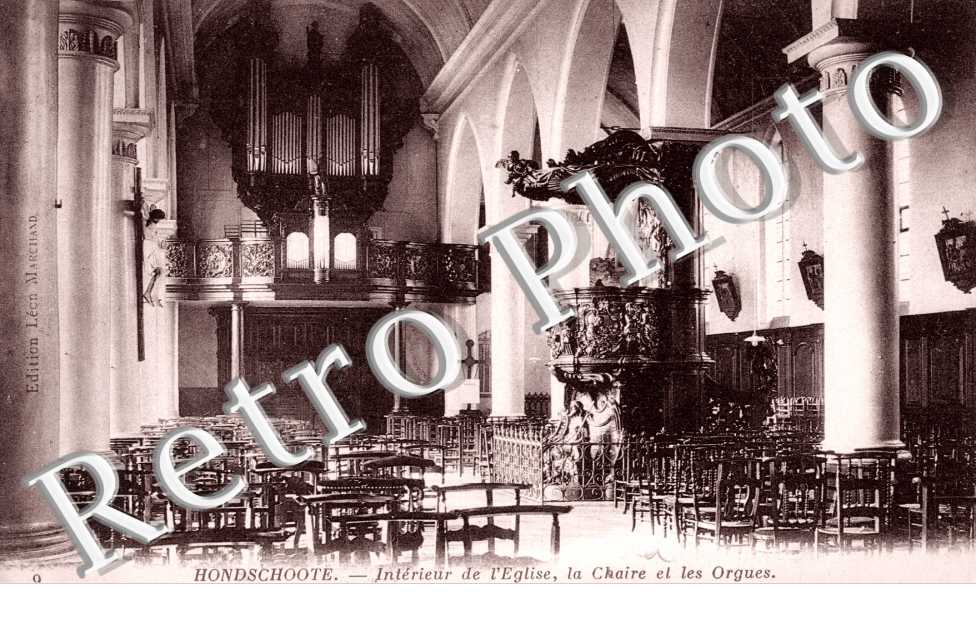 interieur de l'eglise, la chaire et les orgues