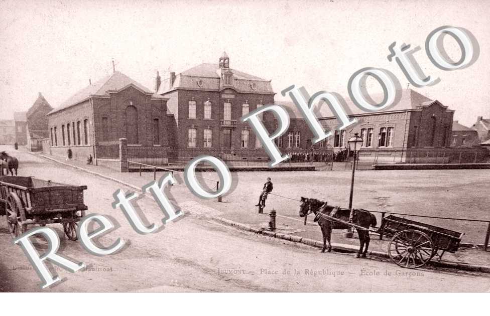Place de la Republique - Ecole de garcons