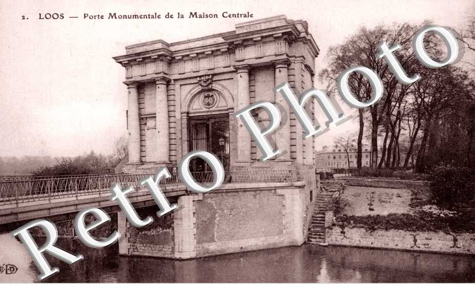 porte monumentale de la Maison Centrale