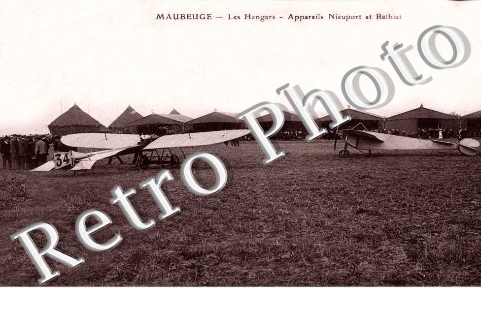 Les Hangars - appareils Nieuport et Bahiat