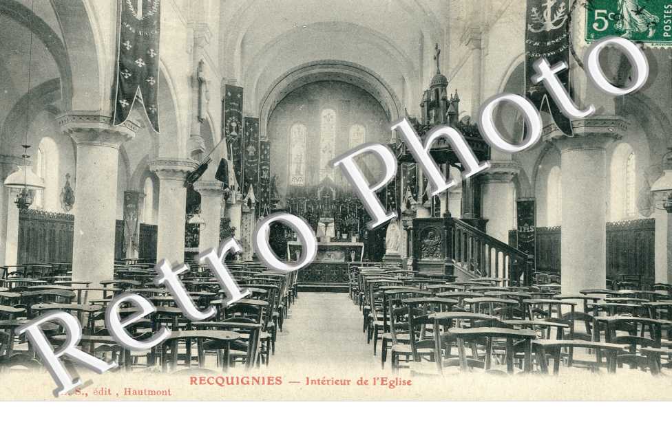 Interieur de L'eglise