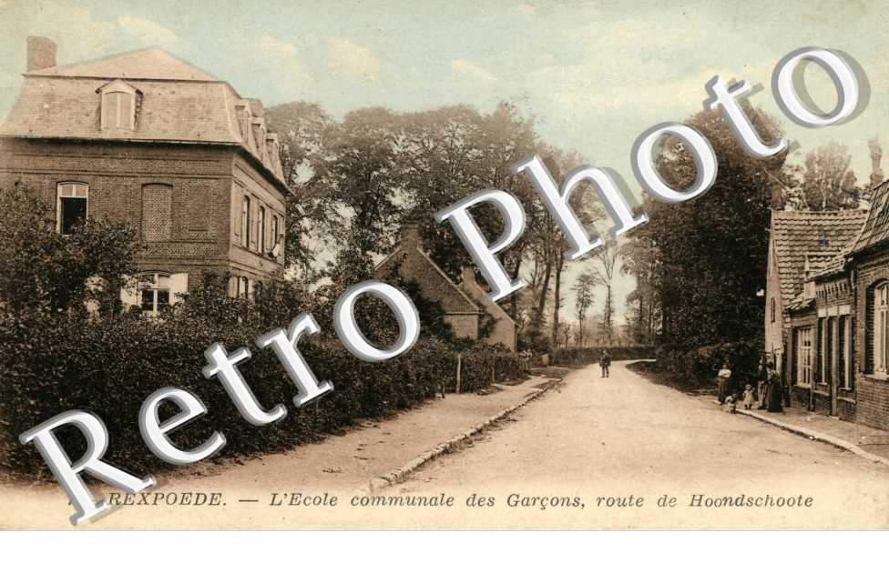 L'ecole communale des garcons, route de Hoondschoote