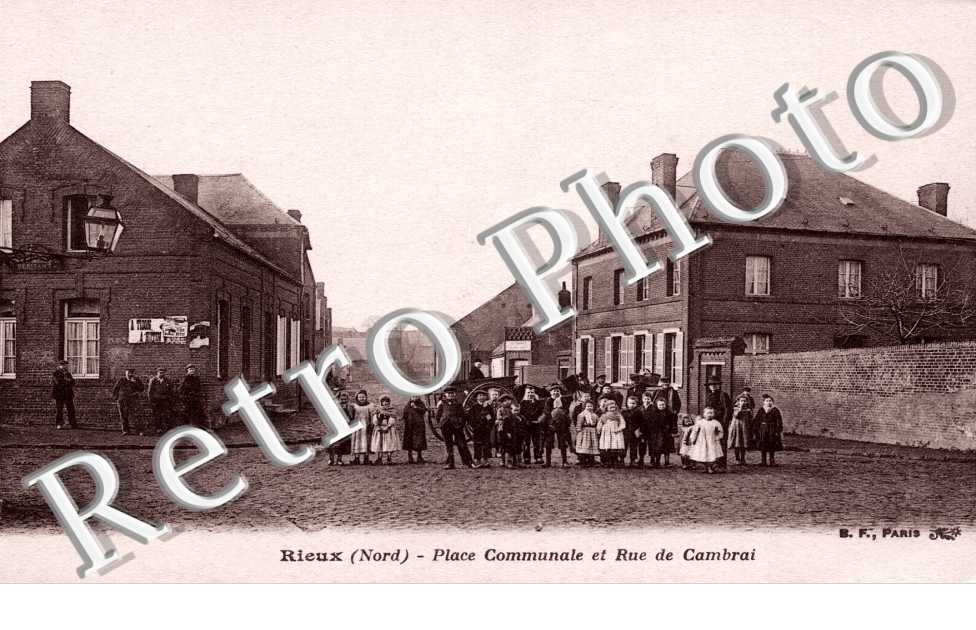 (nplace communale et rue de Cambrai