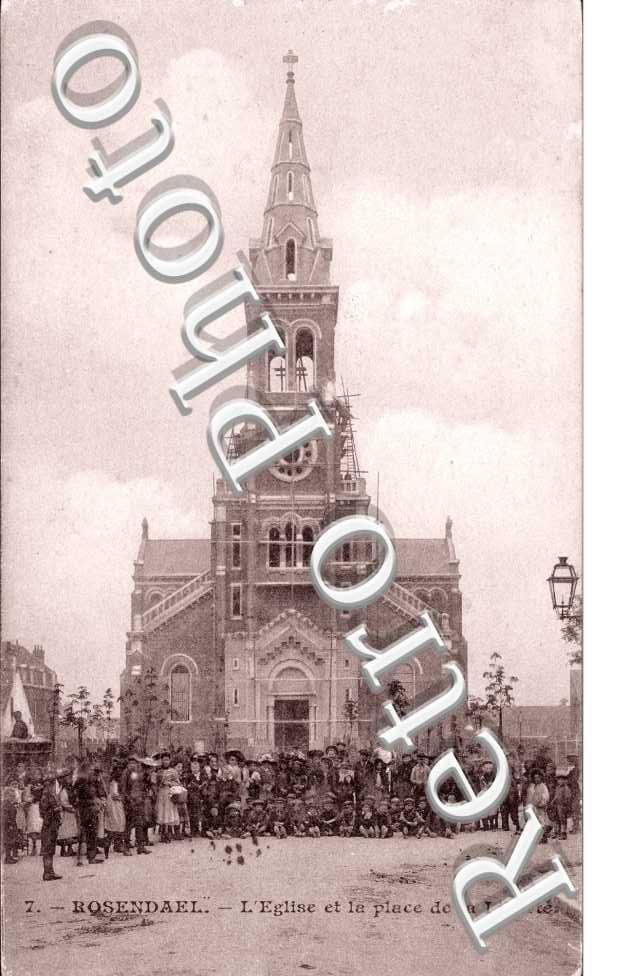 l'eglise et la place de la Liberte