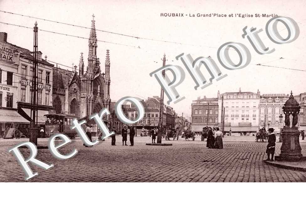 La Grand'Place et l'Eglise St Martin