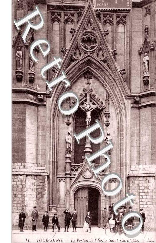 le portail de l'eglise Saint Christophe
