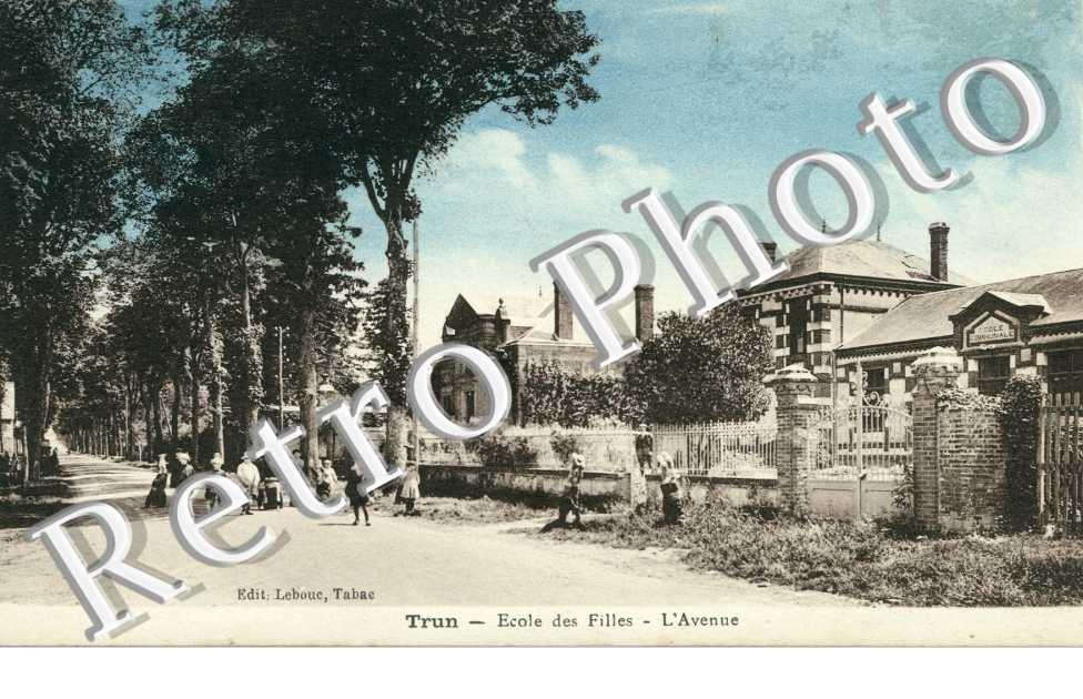 Ecole des filles - l'avenue
