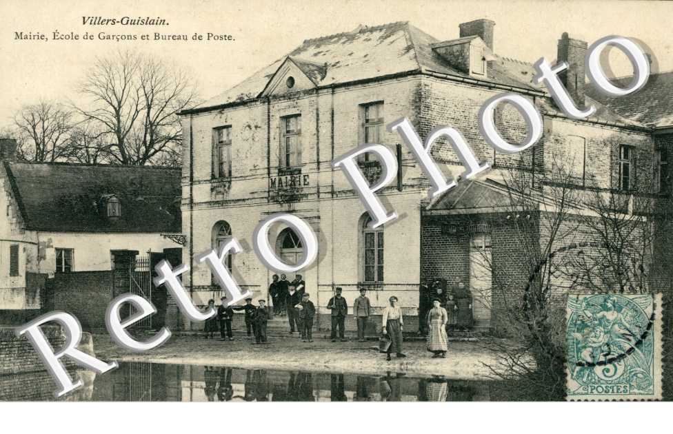 mairie - ecole des garcons et bureau de poste