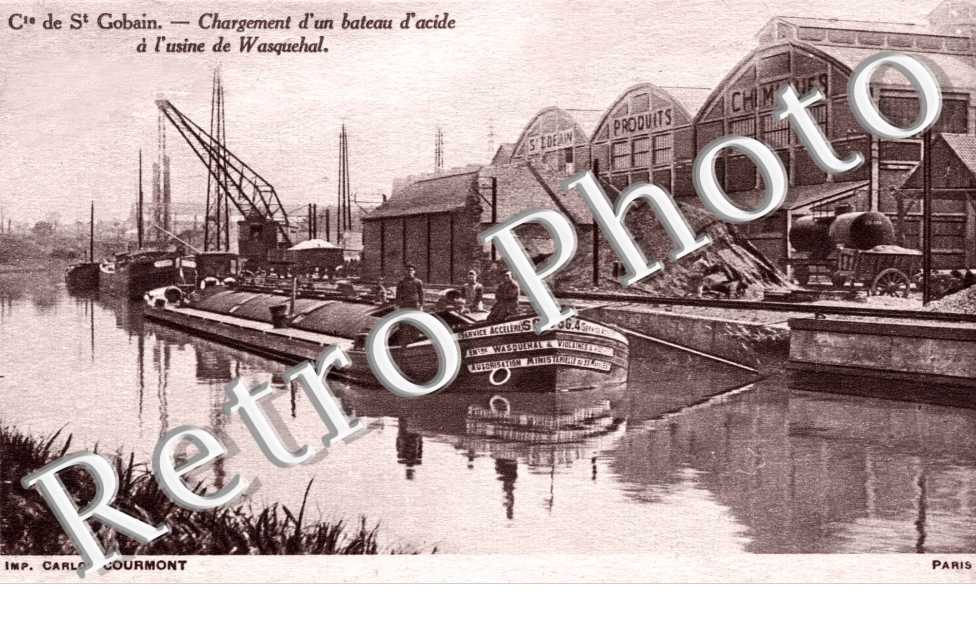 Cie de Saint Gobain - chargement d'un bateau d'acide a l'usine