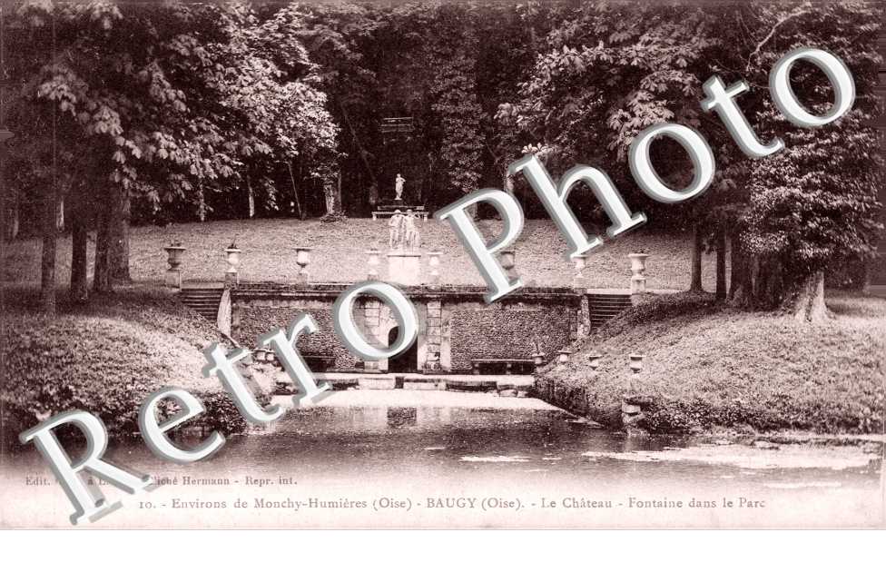 le Château - Fontaine dans le Parc