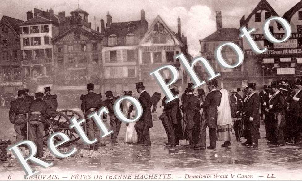 Fetes de Jeanne Hachette - Demoiselle Tirant le Canon