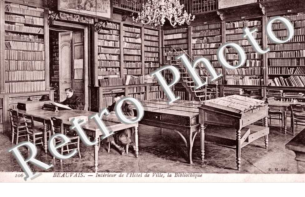Interieur de l'Hotel de Ville, la Bibliotheque