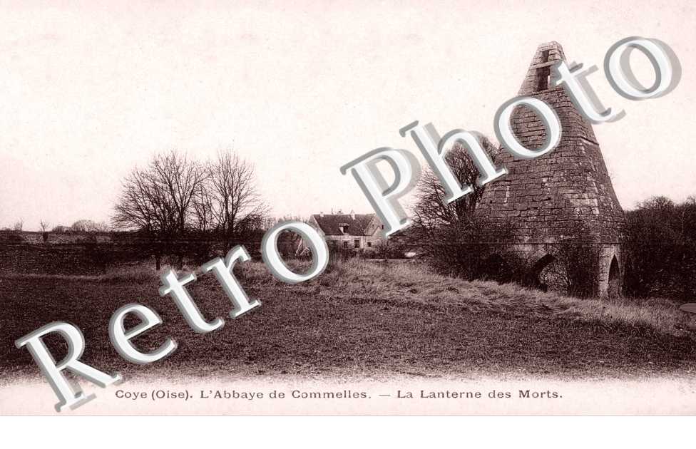l'abbaye de Commelles La lanterne des Morts