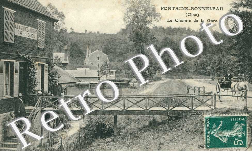 Le chemin de la gare